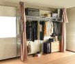 画像2: 突っ張り ツッパリ クローゼット ハンガーラック ワイド 【奥行53cm】【幅195〜273.5cm】【高さ207〜265cm】 / 収納 ラック 棚 クローゼット収納ラック 収納棚 ハンガーラック 収納ケース ワードローブ  吊り下げ収納 大容量 木製 オープンラック スリムラック 北欧 押入れ 引き出し 押入れ (2)